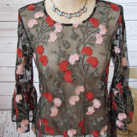 Anthropologie Tops - Anthropologie Solitaire Embroidery Top Bell Sleeve